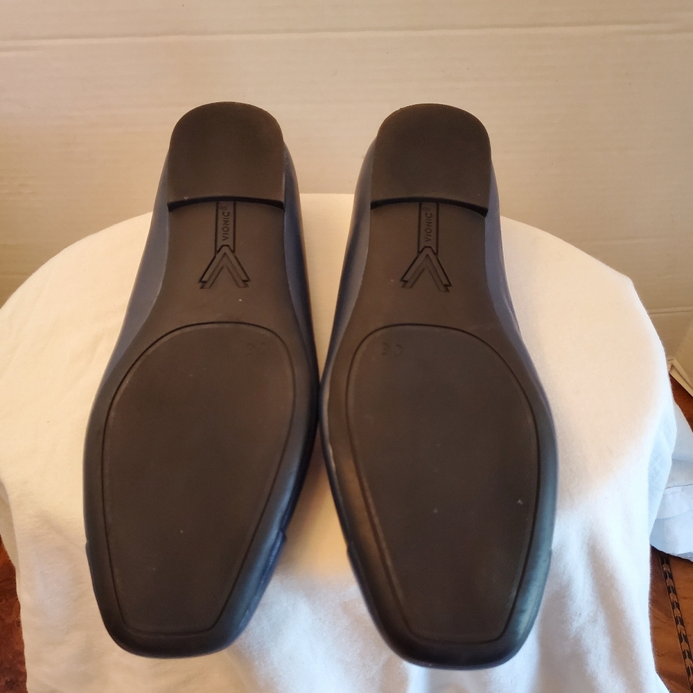 Vionic Klara Leather Navy Blue Ballet Flats, Size 8.5 Wide - Picture 12 of 12